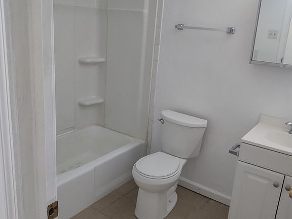4th image of 111 Pearl Dr #111