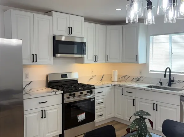 7937 Cleon Ave, Sun Valley, CA 91352