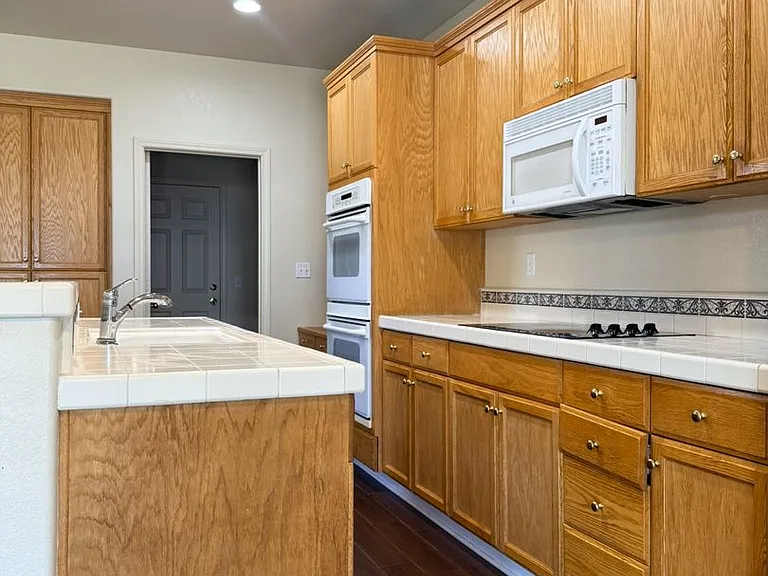 1326 Tide Dr — Photo 16