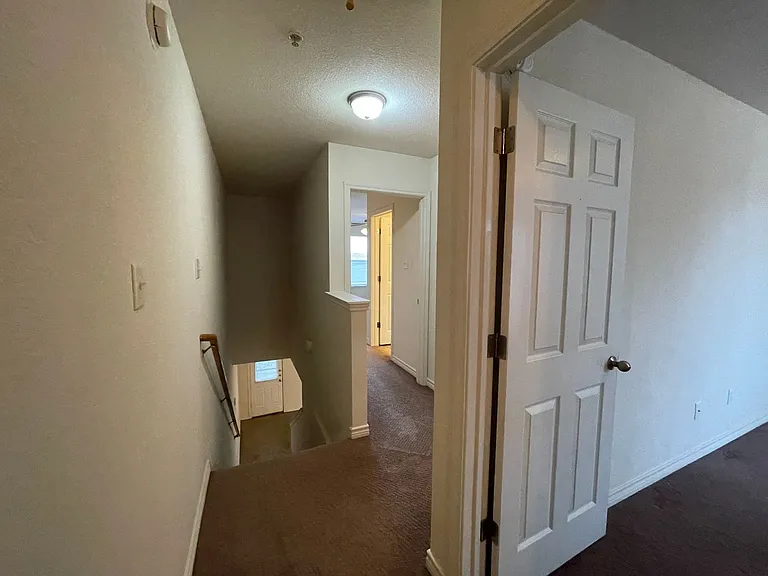 4006 Cambridge Dr — Photo 23
