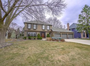 1851 Hydram Ave N, Oakdale, MN 55128