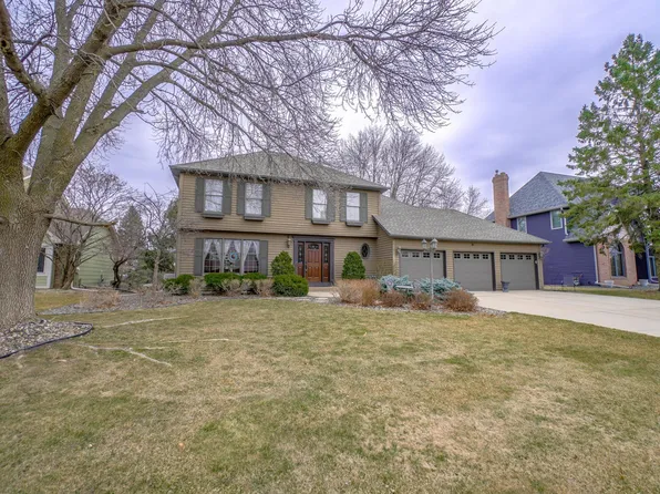 1851 Hydram Ave N, Oakdale, MN 55128