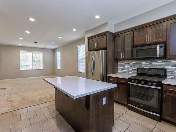 4th image of 8504 Bayshores Ave