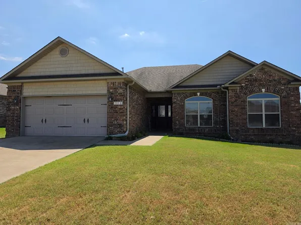 2418 Lancashire Ln, Cabot, AR 72023