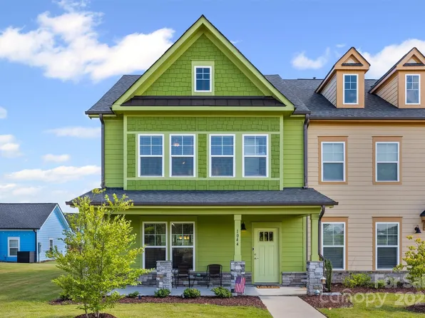 1044 Riverwalk Pkwy, Rock Hill, SC 29730