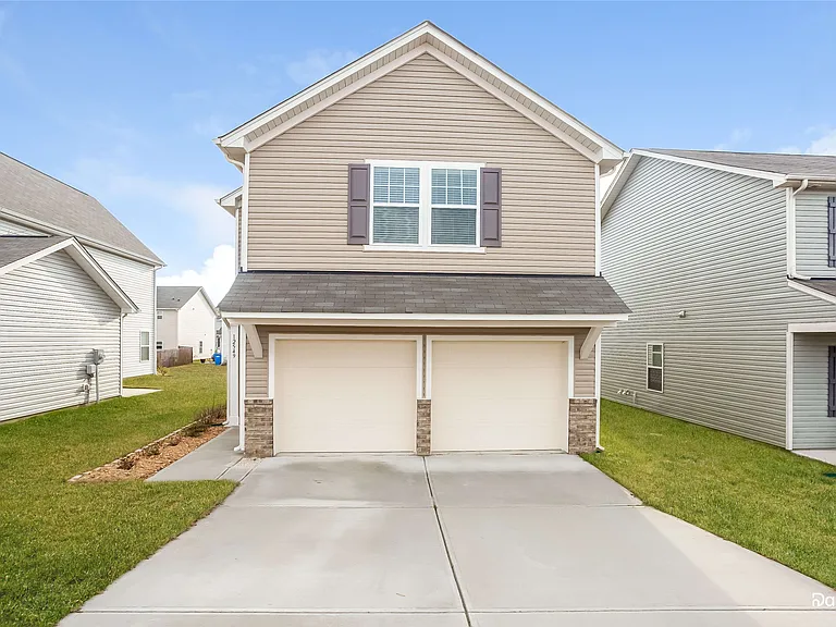 12549 Garron Rd — Photo 1