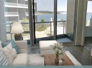 1 Edgewater Dr #0, Toronto, ON M5A0L1