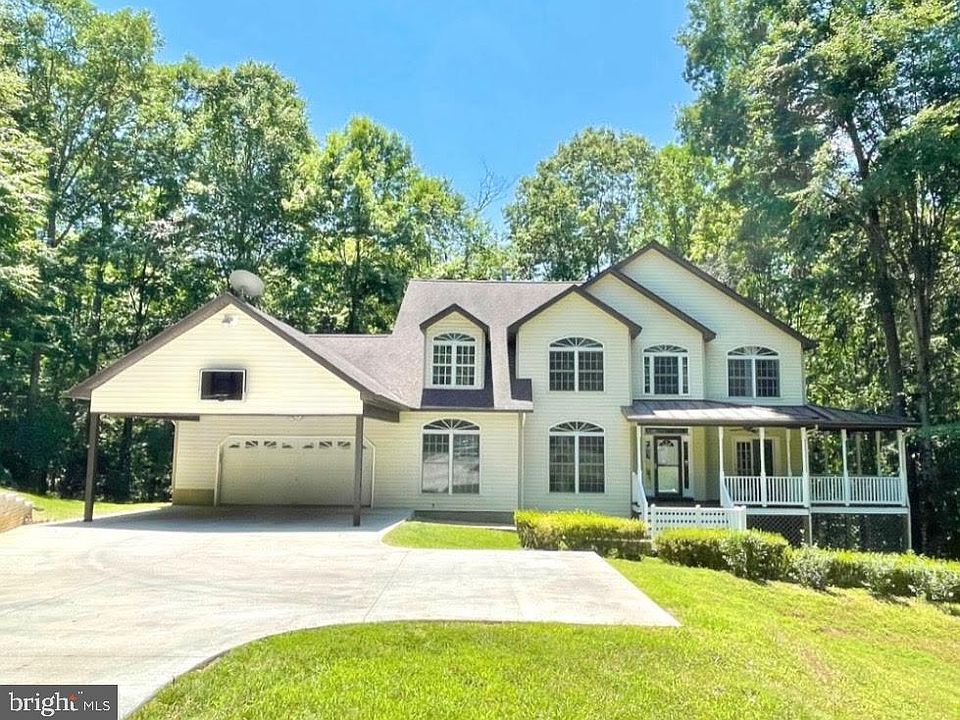 1st image of 30 Bayberry Ln