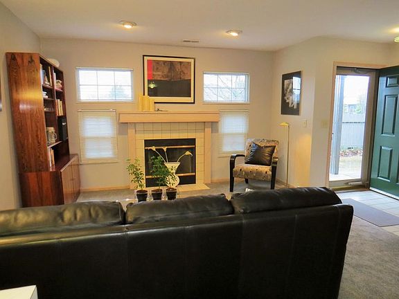 5th image of 2660 Rolling Oaks Blvd