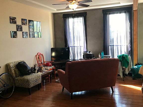 4th image of 2028 W Coulter St #2F