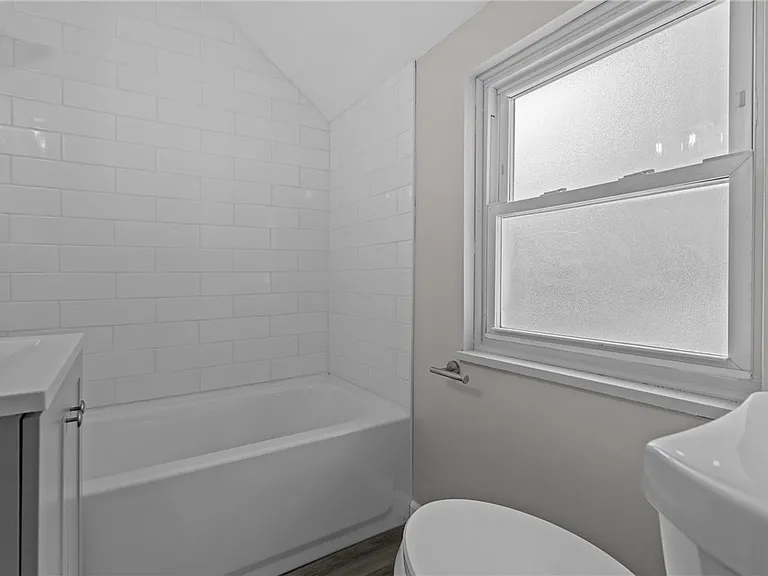 2982 Kestner Ave — Photo 13