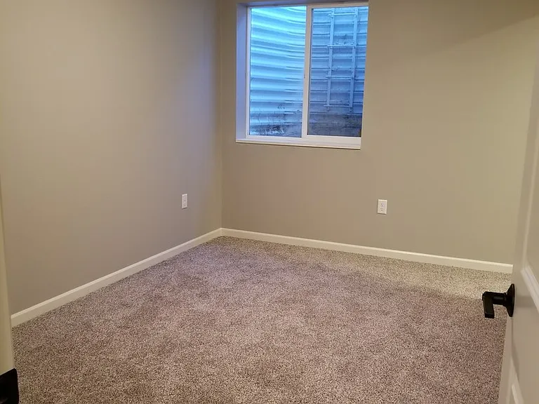 2613-2639 Apache Ct — Photo 17