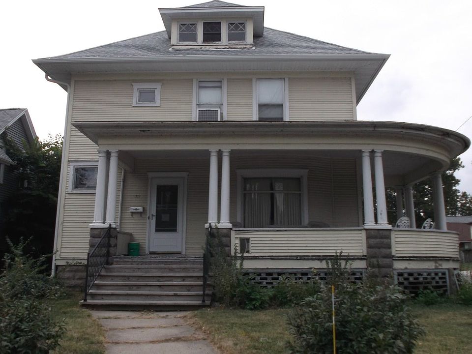 1st image of 311 9th Ave