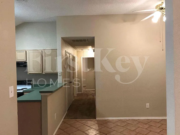 10640 Towerwood Dr — Photo 6