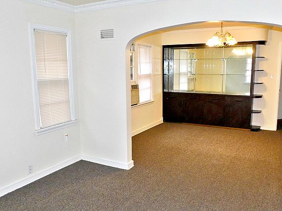 5th image of 3422 N 57th St #3424