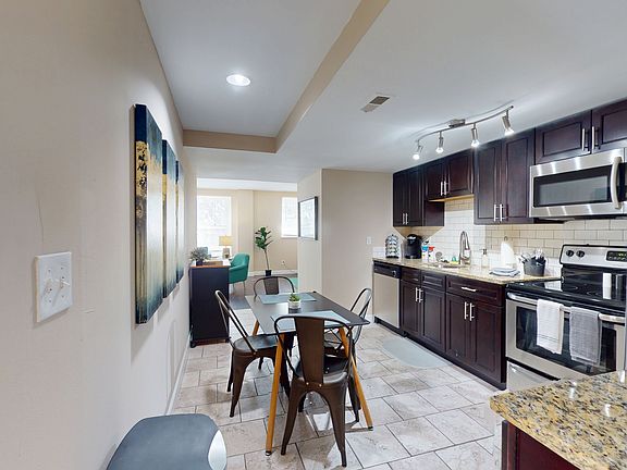 5th image of 627 Clara Ave #1