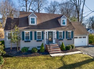 80 Tall Oaks Dr, New Providence, NJ 07901