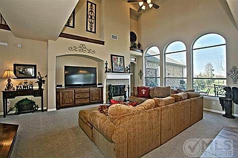 2nd image of 1239 Newcastle St