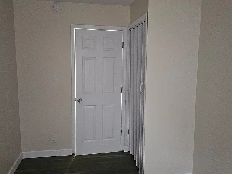 700 Saint Paul Dr — Photo 1