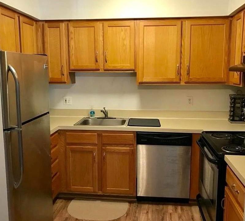 1st image of 177 Parker Ave #1