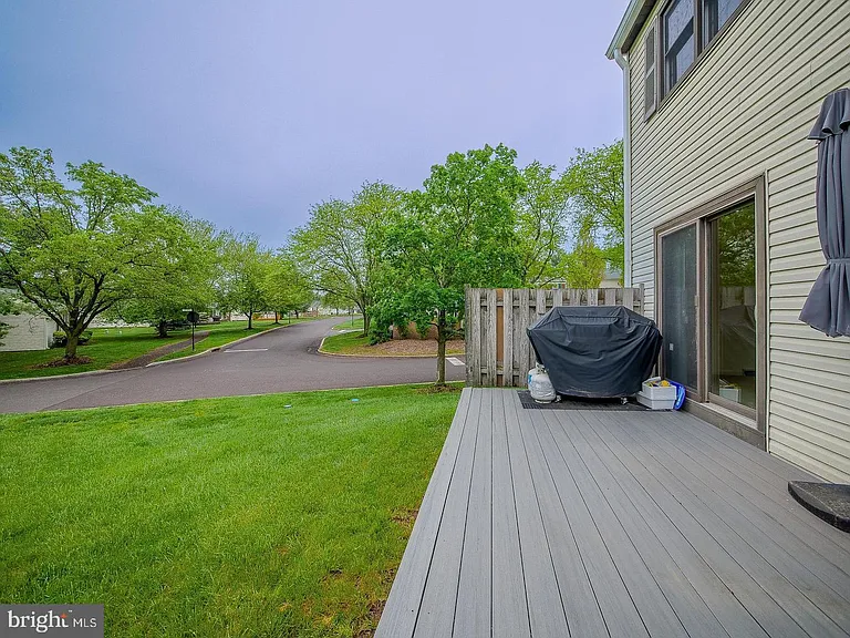 1001 Winfield Ct — Photo 45