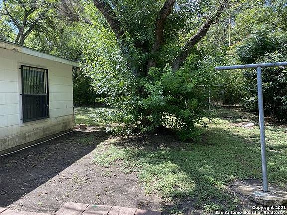 4th image of 7906 Sugarfoot Dr