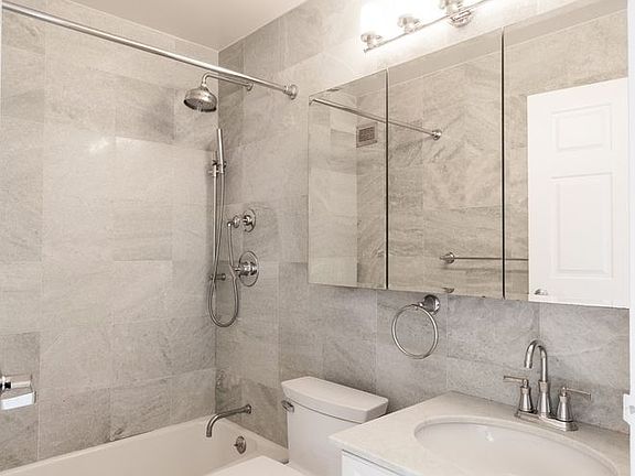 4th image of 201 E 87th St APT 20g