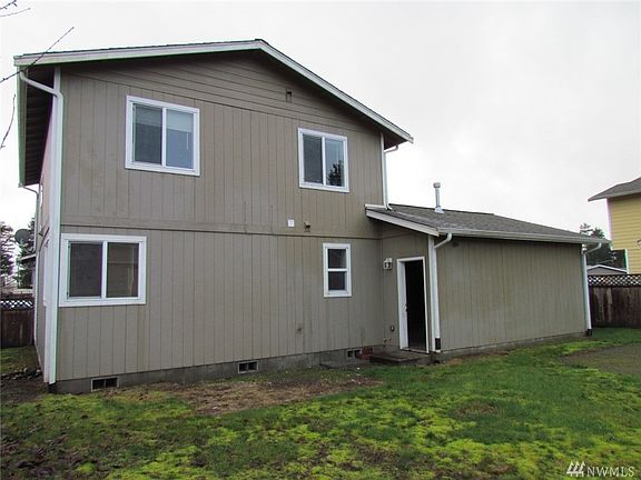 2nd image of 120 Rosemary St