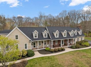 22 Lawrence Dr, Franklin, MA 02038