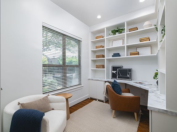 5th image of 2415 Knight St Unit A