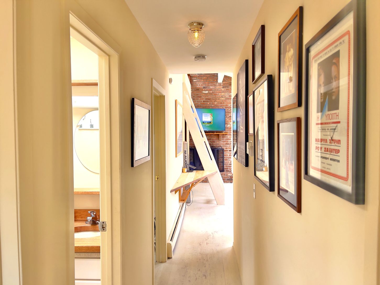  Bedroom Wing to Dining 