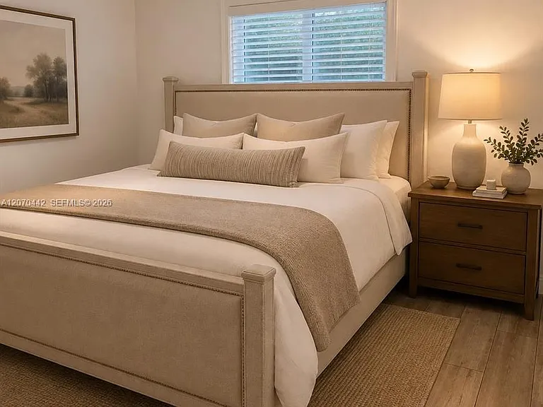 4721 SW 34th Dr — Photo 15
