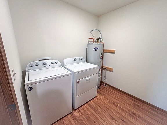 2nd image of 161 Marrs St #6