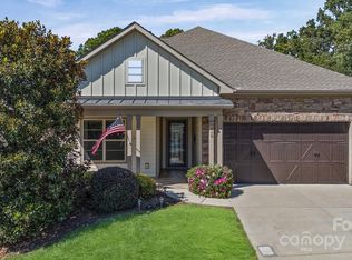 448 Flat Rock Dr, Denver, NC 28037