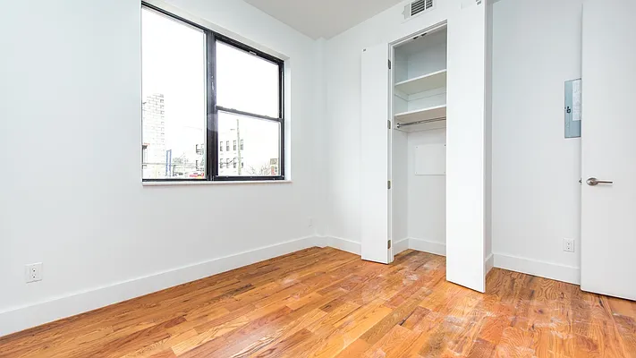 Rented by Nooklyn NYC LLC | media 54
