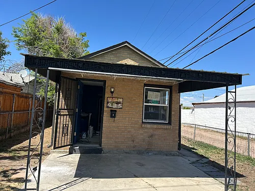 935 Walnut St Photo 1
