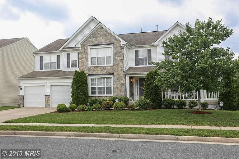1st image of 9411 Laurel Oak Dr