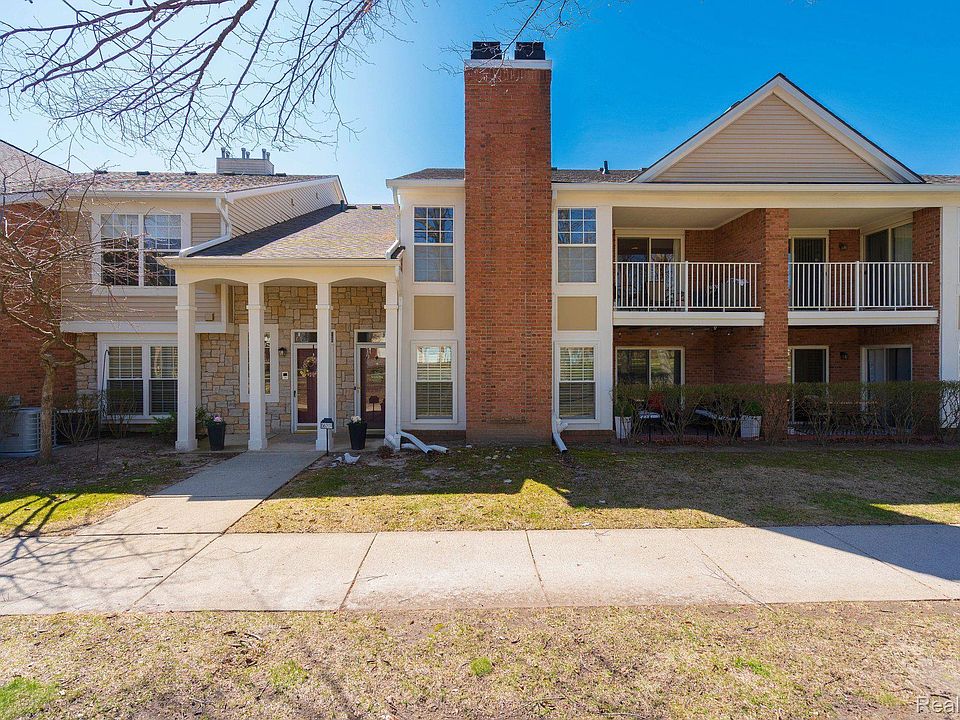 1st image of 56201 Troon Dr N
