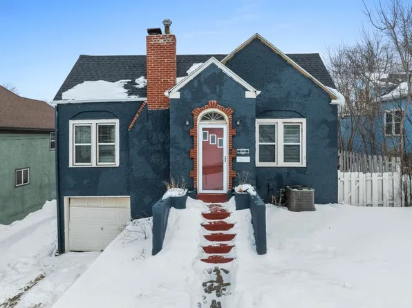 525 3rd St SE, Minot, ND 58701