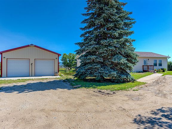 2nd image of 3264 Desert Ct