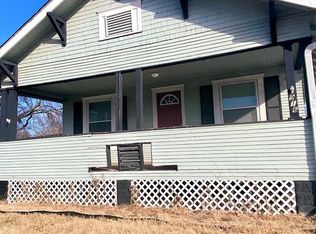 916 N 9th St, Salina, KS 67401