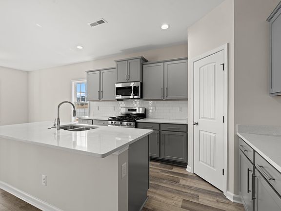 3rd image of 1514 Crooked Hook Rd. #Southport