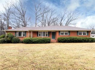 1129 Elliott Rd, Charlotte, NC 28216