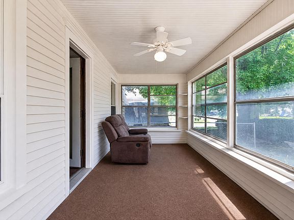 5th image of 302 Cass Ave
