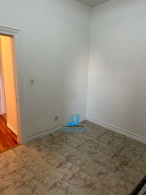 1 bed, $2,100 — Photo 4