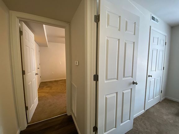 4th image of 3455 E Lombard St #1108432