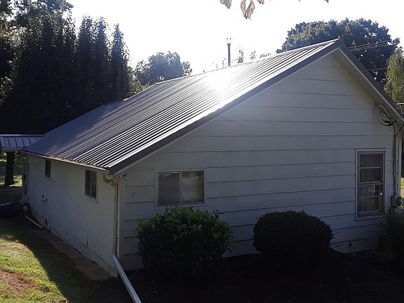 5th image of 4715 Strawberry Plains Pike