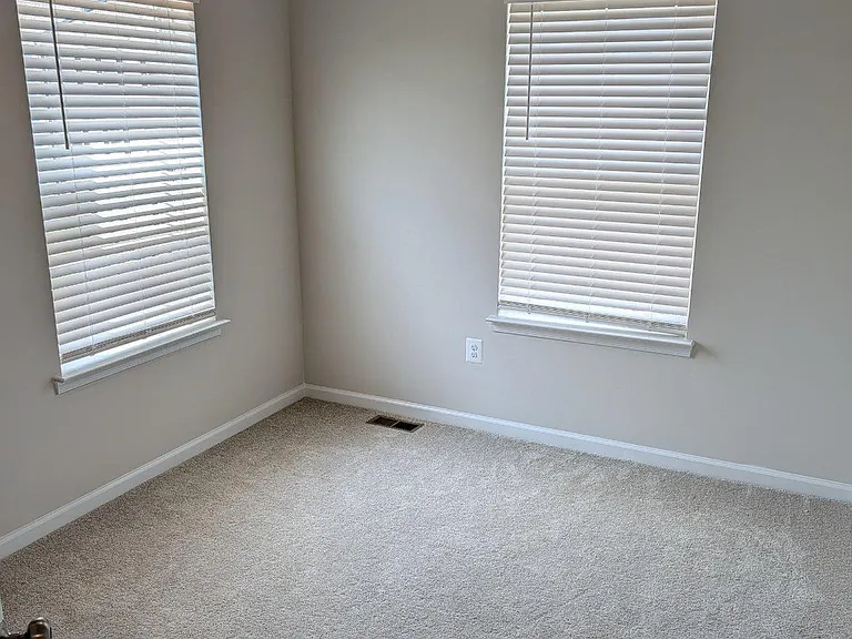 266 Swan Ave — Photo 20