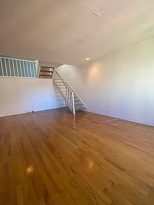 Rented by MOTION New York | media 10