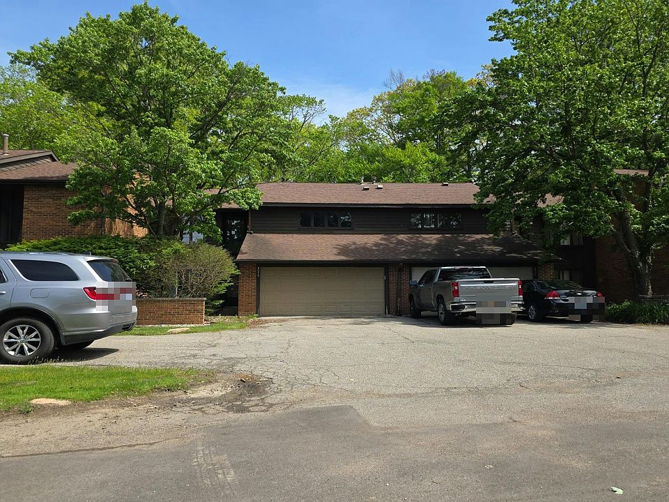 1st image of 2056 Walden Ct #106